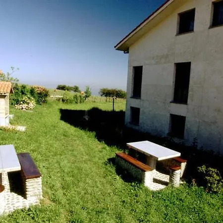 Agroturismo Donibane Country house